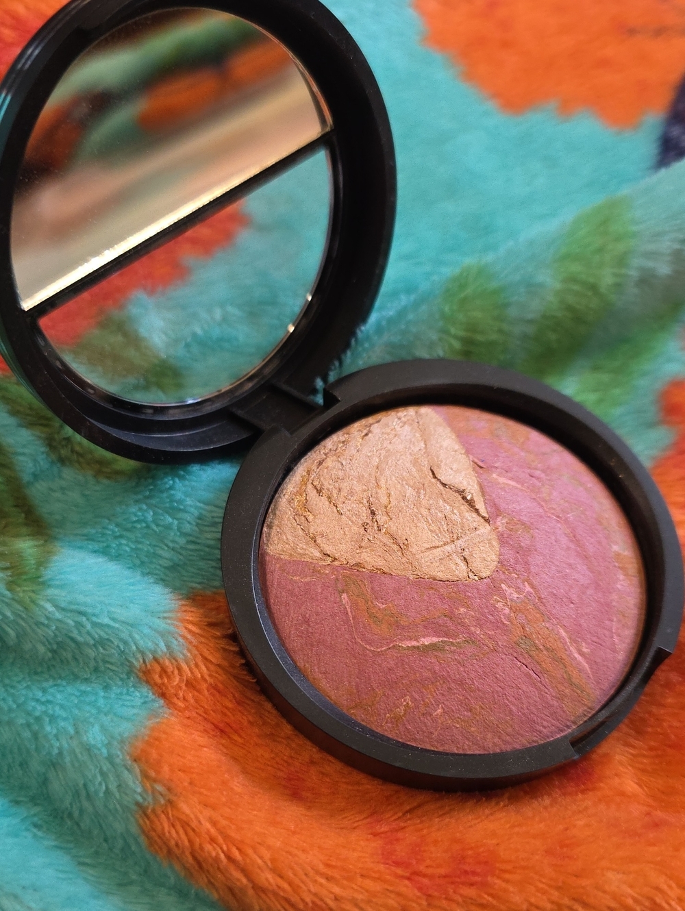 Laura Geller Boysenberry & Amaretti Highlighter Blush N Brighten New
